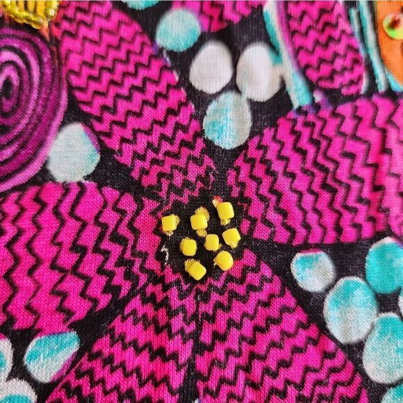 Ok-Sam ll embroidery fruitand flowers blouse - Picture 13 of 15